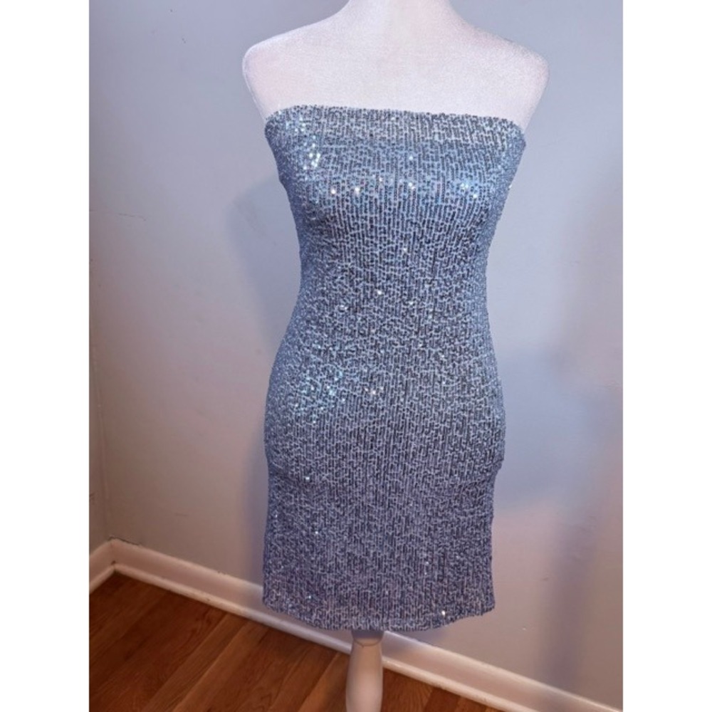 NWT Urban Outfitters‎ Sequin Tube Mini Dress Periwinkle Blue Strapless Size S